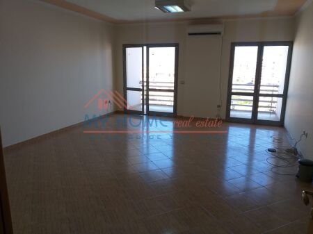 Office for rent at Zogu i Zi in Tirana