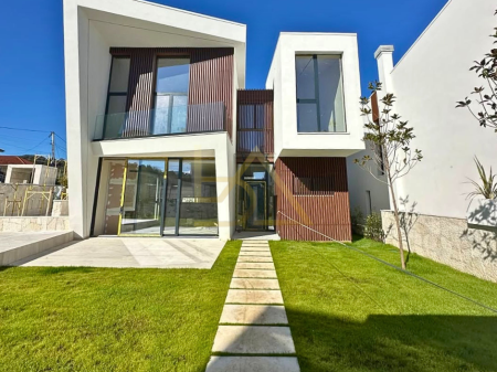 3-Storey Villa for Sale – near TEG, Tirana