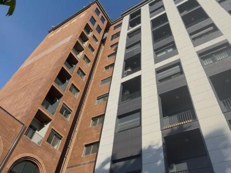 🏘️Shitet Apartament 1+1 📍Rezidenca Henke, perballe Spitalit Amerikan 3🏢Kati i 7 banim 💶Çmimi: 125.000€