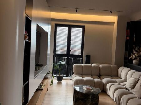 SHITET APARTAMENT 2+1+2 RRUGA E DIBRES 325.000 EURO FH-74083