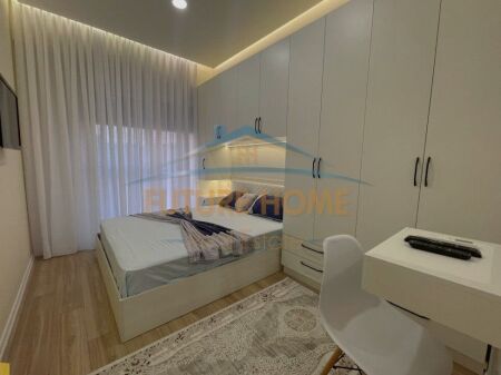Shitet, Apartament 1+1, Kompleksi "Marga", Rruga Jordan Misja.