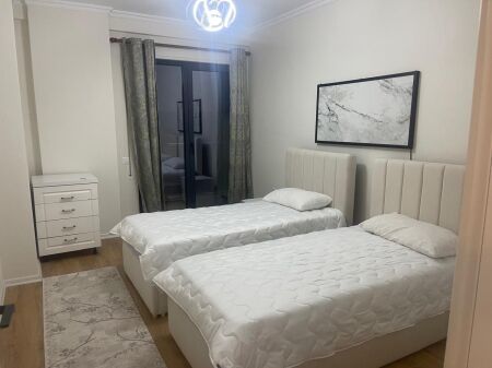 Jepet Me Qera Apartament 1+1+1 Ballkon
