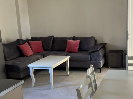 Apartment for rent United School