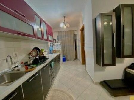 Shitet, Apartament 2+1, Unaza e Re, Tiranë