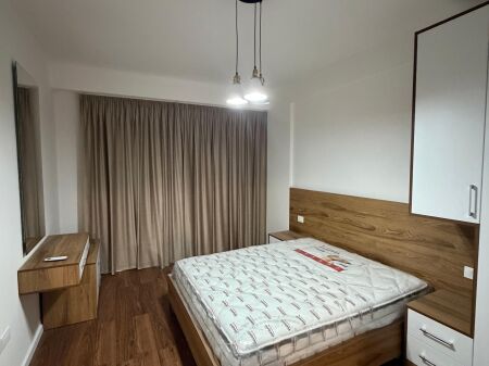 Jepet Me Qera Apartament 1+1+1 Ballkon
