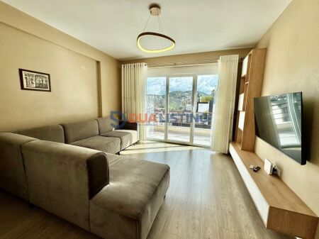 Shitet apartament modern 2+1+2 me ballkon tek FZ, Liqeni i Thate