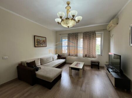 Shitet, Apartament 2+1, Rruga e Durrësit, Tiranë.