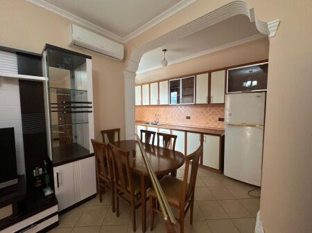 Piano villa in affitto a Allias (2+1)