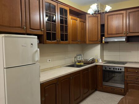 Apartament 2+1 me qera Astir prane Eja Studio