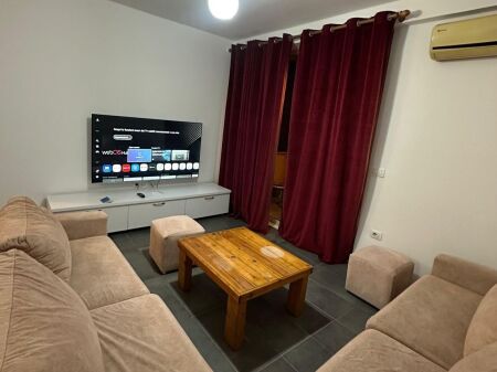 🏡 Jepet me Qira Apartament 1+1 – Kompleksi Tom Doshi, Shkozë ✨