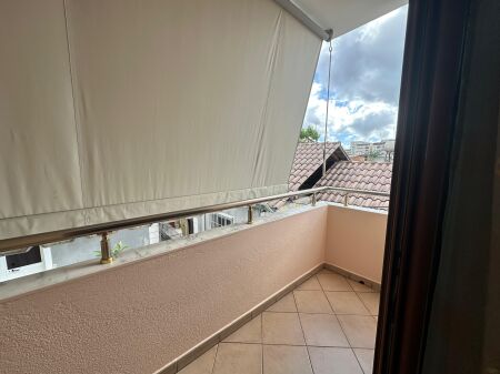 Apartament 2+1  ne katin e dyte te nje vile , Allias