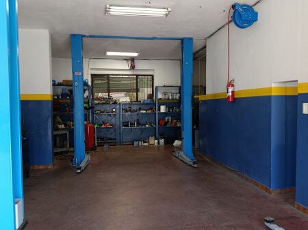 Rent | Ambjent Biznesi | Rruga Kryqi I Kuq | 1800 €/month