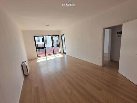 Office for rent 1+1 at Pharmacy 10 (ID BZ2500) Tirana