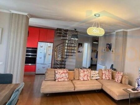 Shitet, Apartament 2+1, Pallati me Shigjeta, Tirane