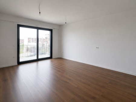 Shitet Apartament Modern 2+1+2 tek Bengas, pranë Rrethit të Klanit