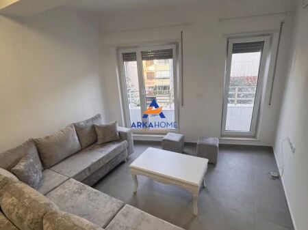 JEPET ME QERA  APARTAMENT 2+1+POST PARKIMI "TEK KODRA E DIELLIT 1" 80.000 LEKE