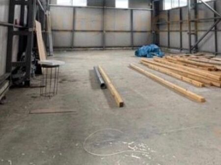 Rent, Warehouse, Peze-Helmes