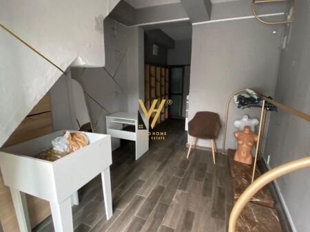SHOP 17 M2 FOR RENT IN STUDENT CITY 200 EURO