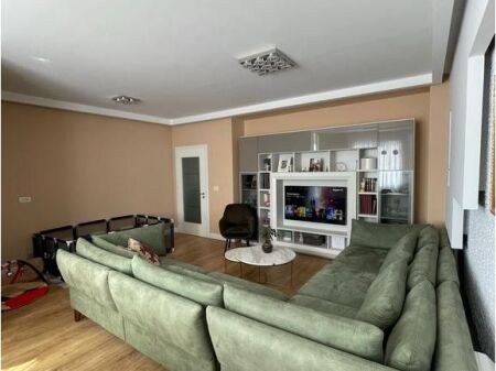 MYSLYM SHYR, APARTAMENT 2+1 PER QIRA! 1,000 € /Muaj Sip. Totale  80m2