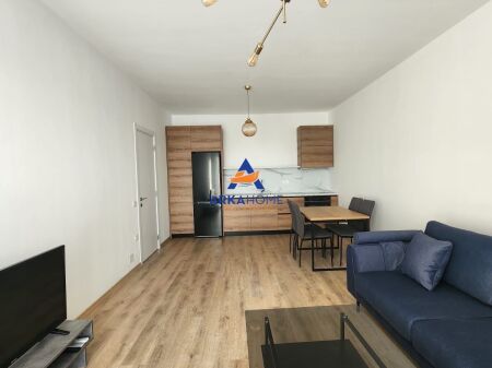 JEPET ME QERA APARTAMENT 1+1+BALLKON "TE FARMACIA 10" 60.000 LEKE