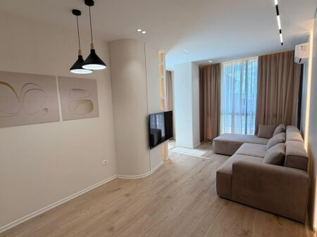 🏡 Shitet Apartament Modern 2+1 tek 21 Dhjetori