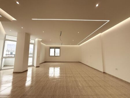 APARTAMENT 2+1 PER SHITJE TEK RRUGA E ELBASANIT