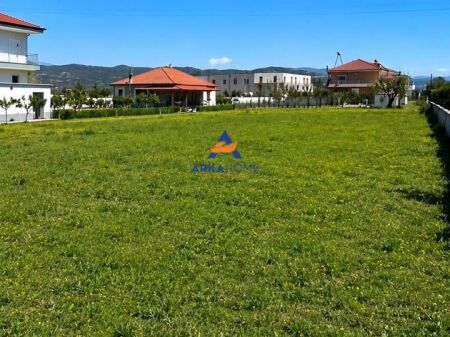 SHITET TOKË 800M2 "NË BRADASHESH, ELBASAN" 45000 EURO