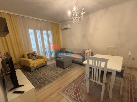 Apartament 3+1 Me Qera Rruga Myslym Shyri Tirane