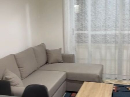 Apartament me qera 1+1 Yzberisht