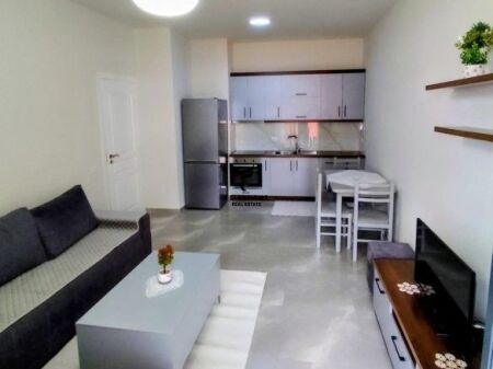 APARTAMENT ME QERA 1+1 KOMPLEKSI ASL 50.000 LEKE FH-74312