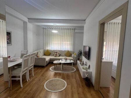 SHITET SUPER APARTAMENT 1+1 I MOBILUAR NË KOMPLEKSIN NOVA, KODRA E DIELLIT 170,000 € Sip. Totale  49m2