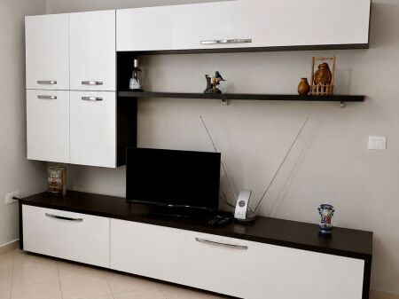 Fresk, jepet me qira super apartment 2+1! 550 Euro/diskutueshem