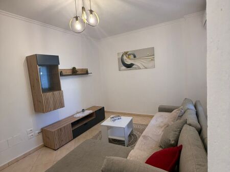 For rent, 2+1 Apartment, Near Lulishtja – Center, UKD.