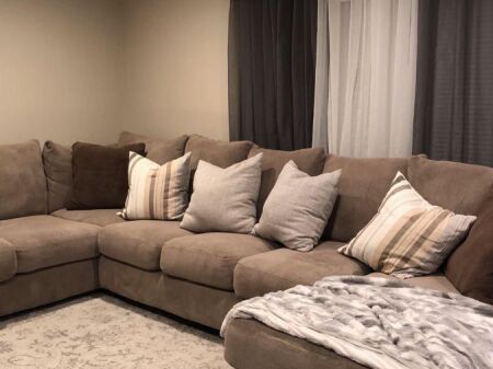 Ura e Selites , Jepet me qera apartament 2+1 .