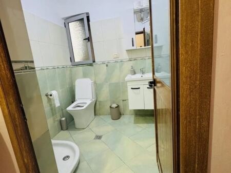 Jepet Me Qera Apartament 1+1+1 Ballkon
