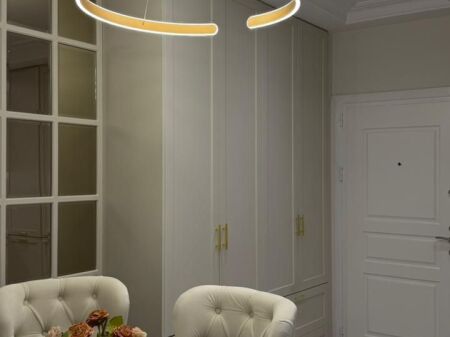 🏡 Shitet Apartament 2+1 – Komuna e Parisit (Pallatet Arabe)