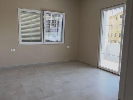 Jepet Ambjent Biznesi me qera ne Durres !