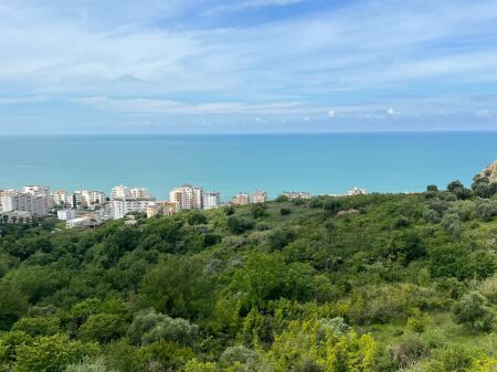 SHITET TOKE ME PAMJE DETI 1300 M2 SHKALLNUR DURRES 120000 EURO