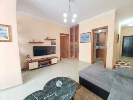 Appartamento 2+1 in Affitto presso Garda 700 € /Mese