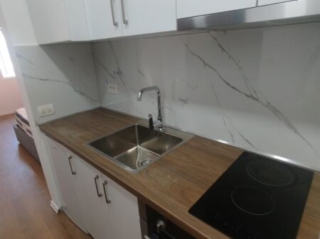 Furnished studio apartment for 300€ in Misto Mame