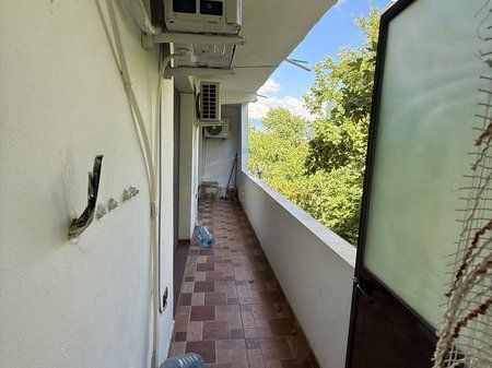 Shitet,Apartament 2+1, Myslym Shyr Tiranë