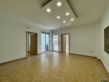 SHESIM APARTAMENT 2+1 TE KODRA E DIELLIT RRUGA XHON KENEDI 209,000 € Sip. Totale  121m2  Sip. e brendshme  108m2