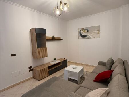 Apartament 2+1 me qera te Ujesjellsi , Durres
