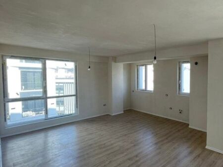 SHITET APARTAMENT 3+1+2 TEK KOMUNA E PARISIT 435,000 €