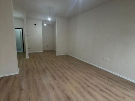 Tirane, shitet apartament 3+1 Kati 5, 125 m² 400.000 € (Komuna e Parisit)