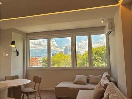 Luxury 1+1 apartment for rent at Myslym Shyri