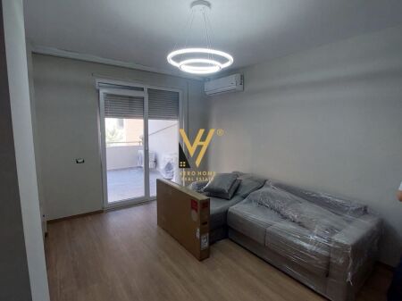 JEPET APARTAMENT 1+1+BLK ME QERA TE KOPSHTI ZOOLOGJIK 75.000 LEKE