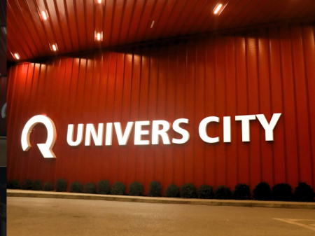 Shitet apartament 3+1+verande tek Univers City