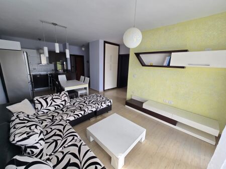 Shitet Apartament 2+1+2 te Ish Urt, Durres