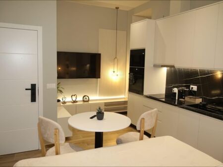 2 Studios for sale, Zogu i Zi